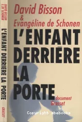 L'enfant derrière la porte